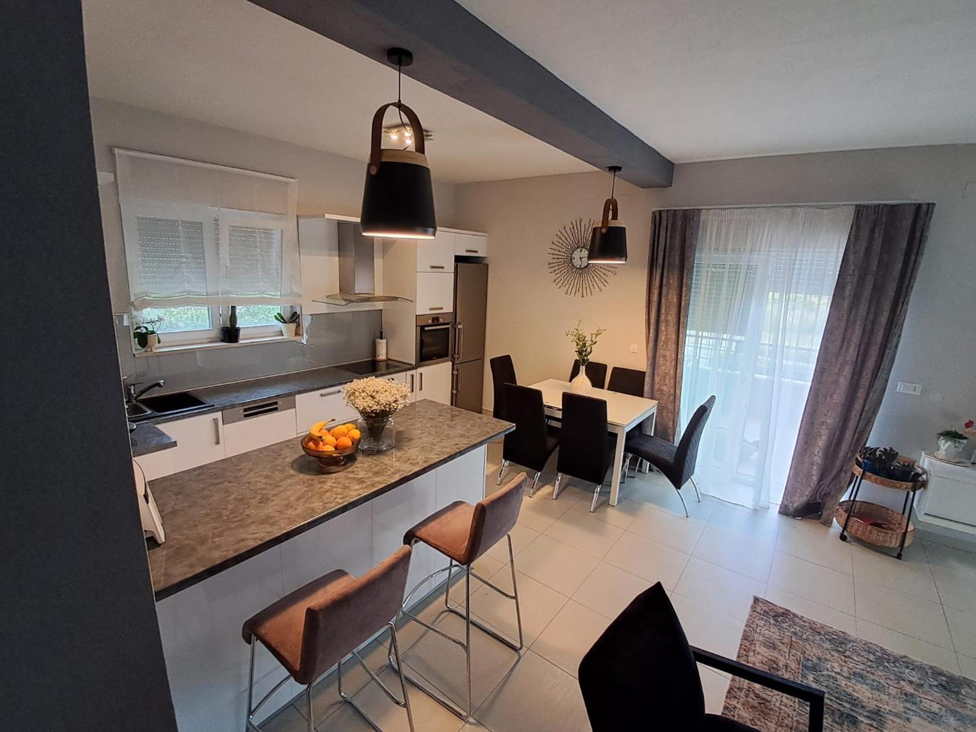 הוילה פודסטראנה Fantastic House מראה חיצוני תמונה