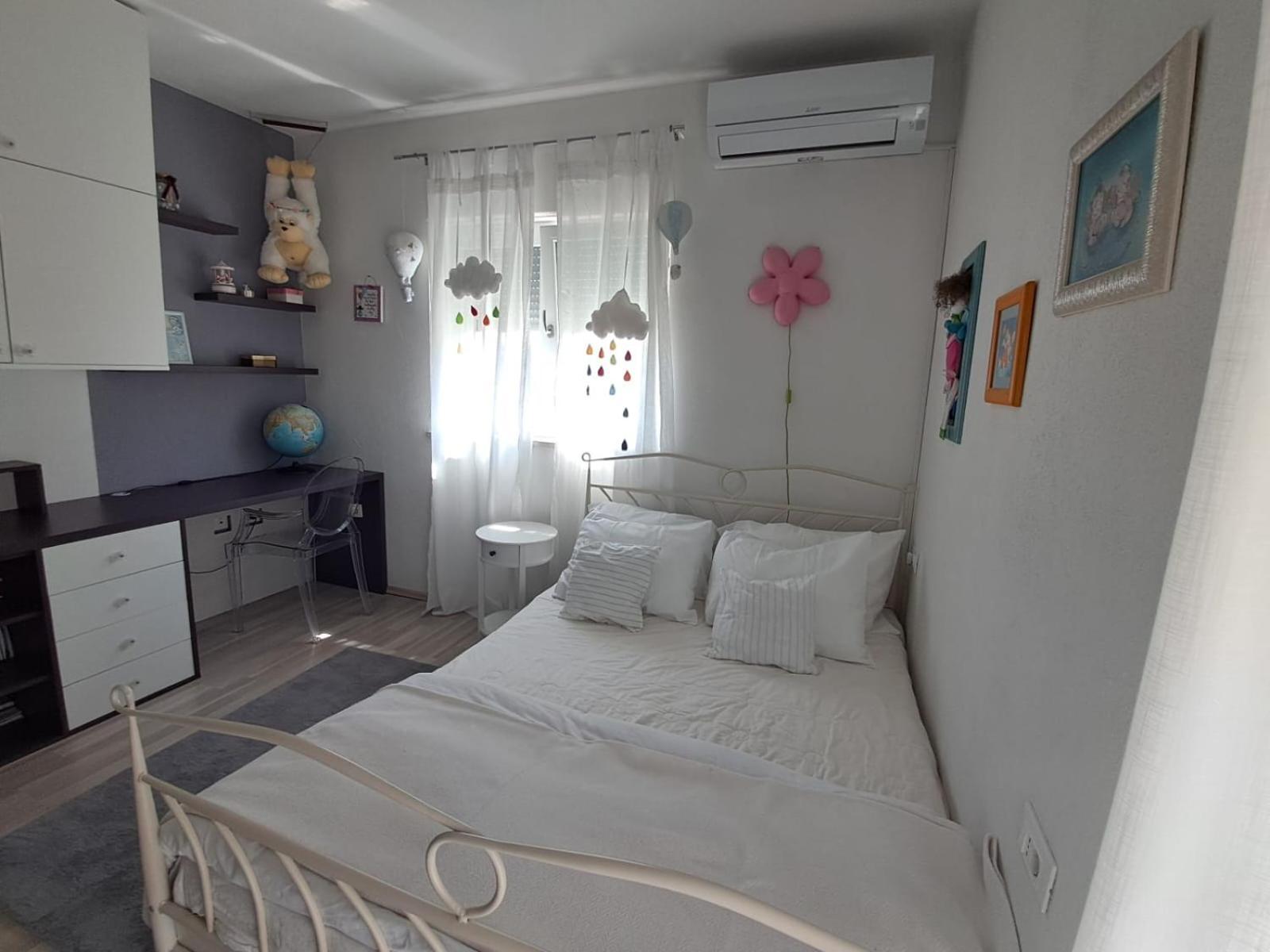 הוילה פודסטראנה Fantastic House מראה חיצוני תמונה