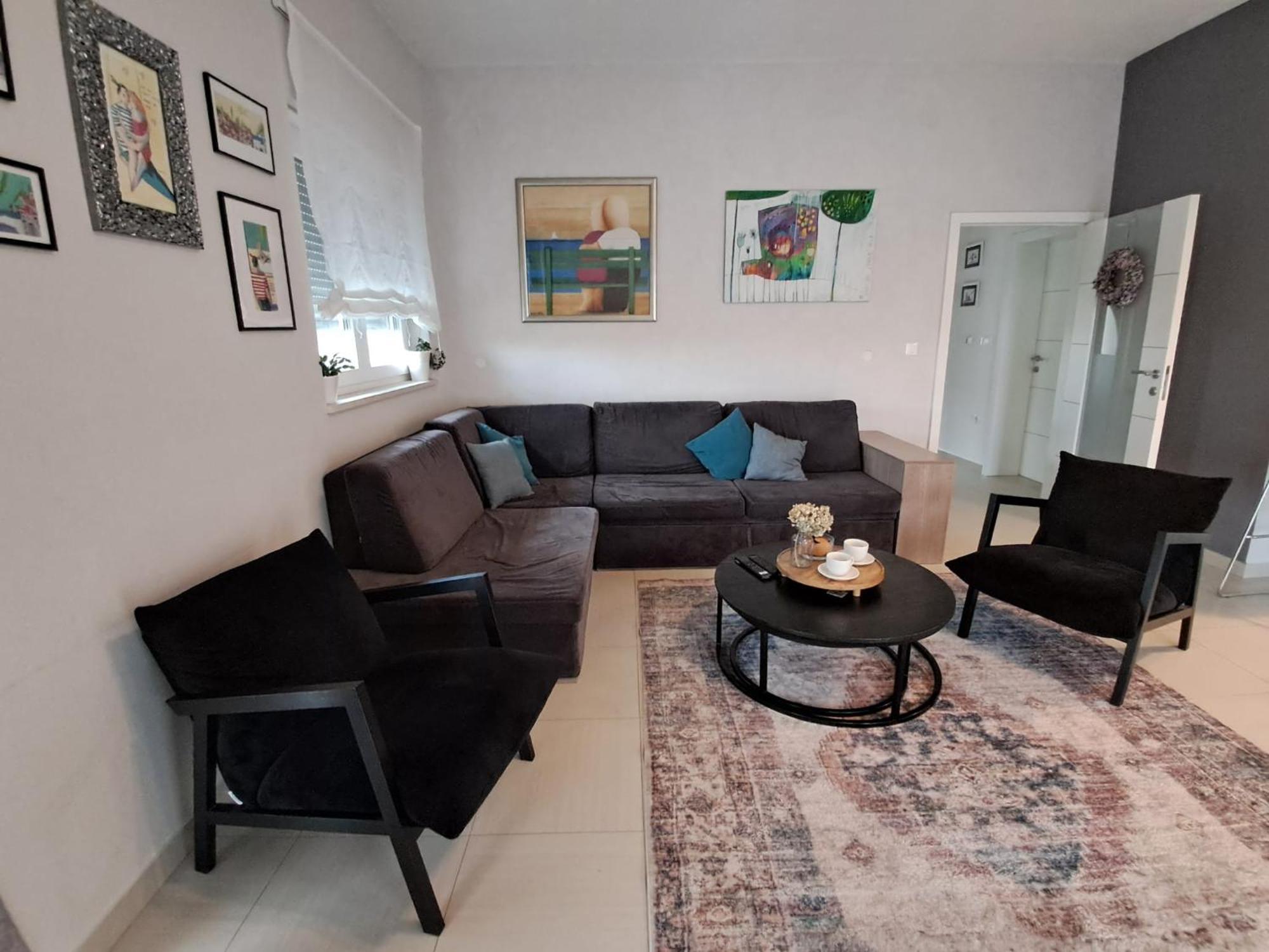 הוילה פודסטראנה Fantastic House מראה חיצוני תמונה
