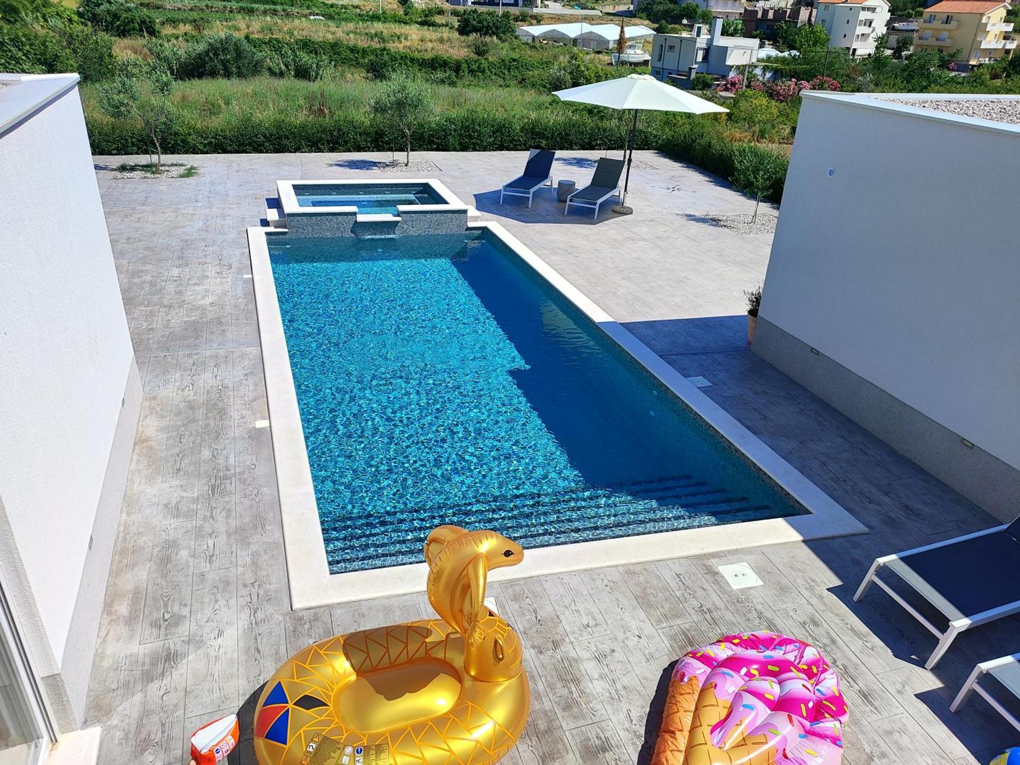 הוילה פודסטראנה Fantastic House מראה חיצוני תמונה