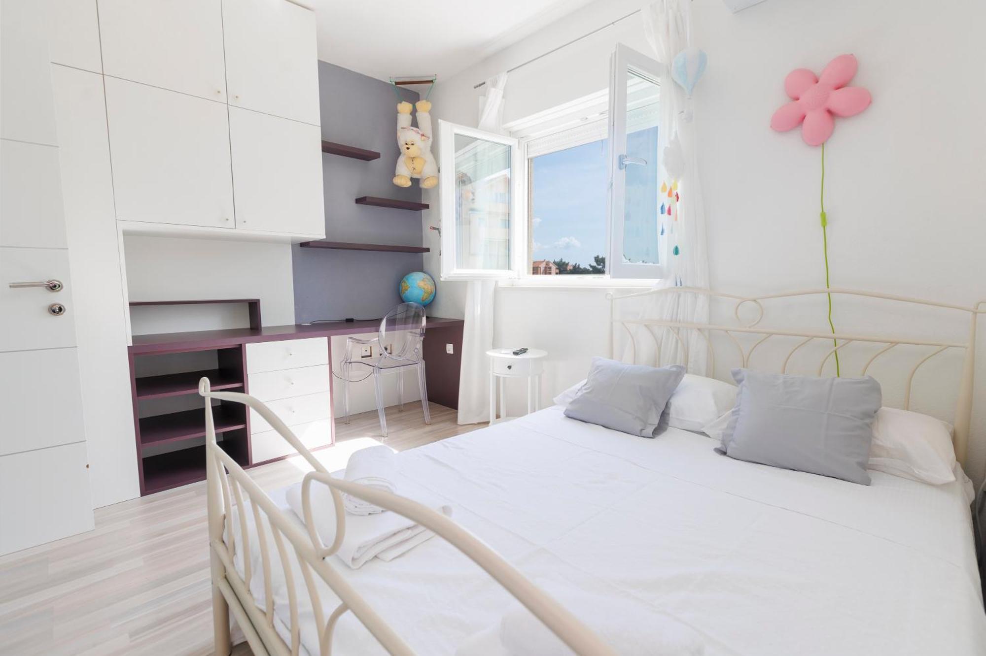 הוילה פודסטראנה Fantastic House מראה חיצוני תמונה
