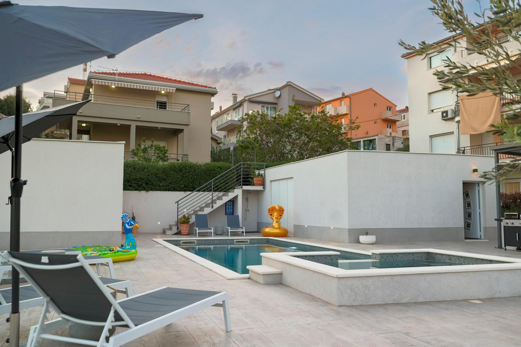 הוילה פודסטראנה Fantastic House מראה חיצוני תמונה
